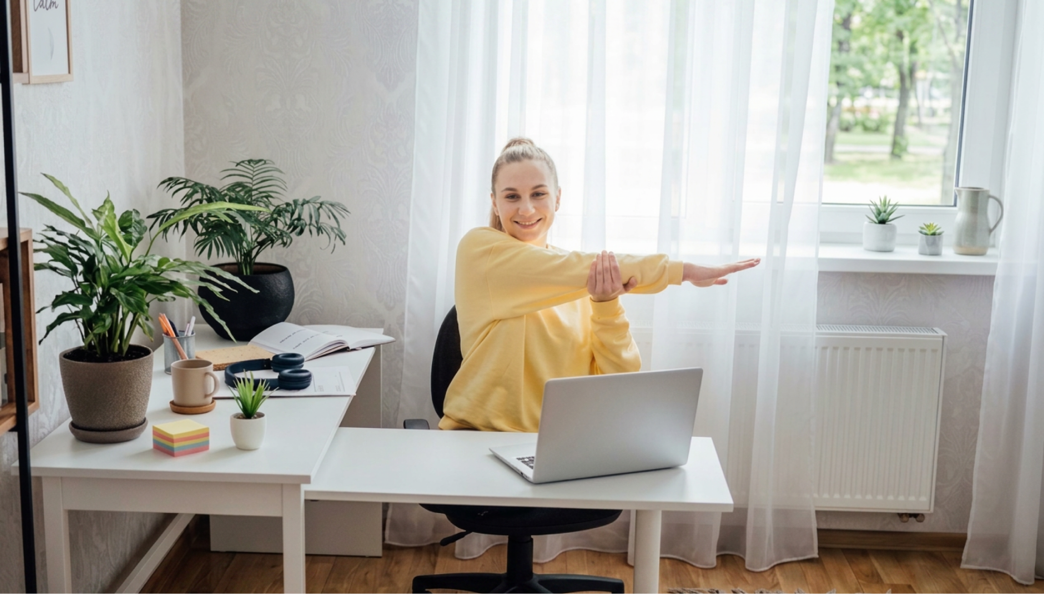 A Mobile Fitness App That Brings Desk Workouts to Your Screen 1